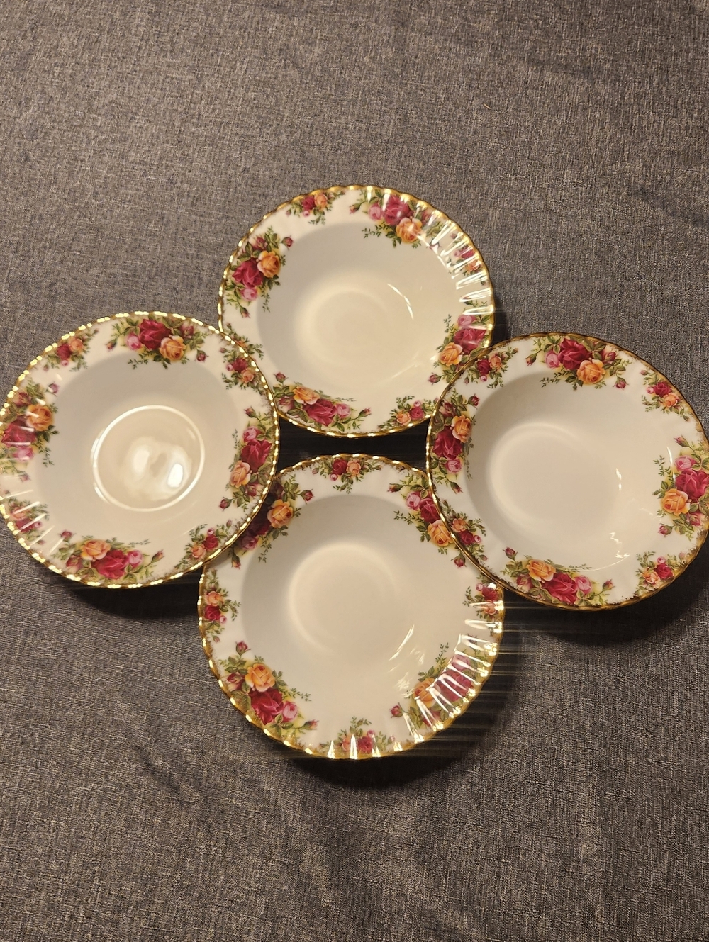 SET OF FOUR Royal Albert Old Country Roses 8" Pasta / Soup Bowls